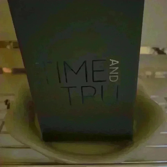 Ladies Tru and Time Pink Link bracelet watch - Picture 3 of 4